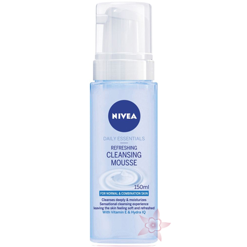 Nivea Canlandırıcı Yüz Temizleme Köpüğü ( Normal/Karma Cilt) 150 ml 