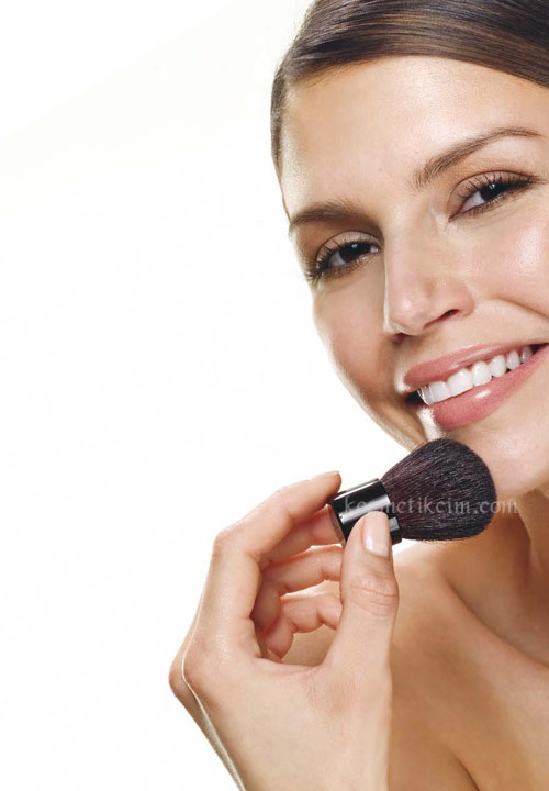 avon makyaj kabuki firca yumuşak ufak ve etkili